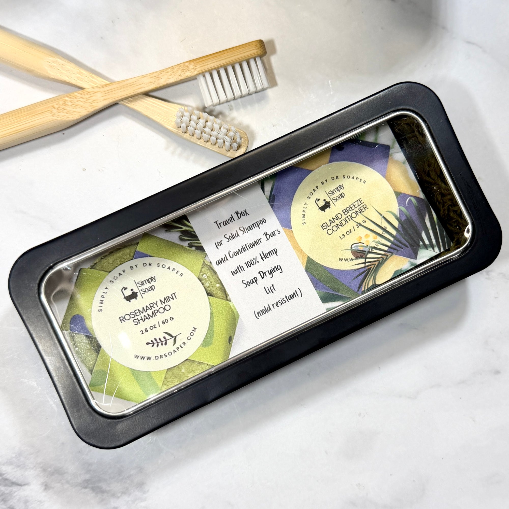 Travel box for solid shampoo and conditioner bars, with photo only. inside. 